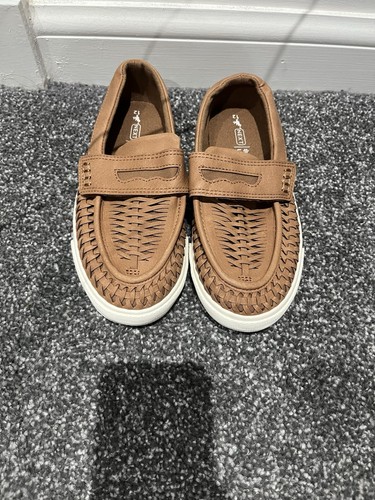 New with tags boys - next, tan